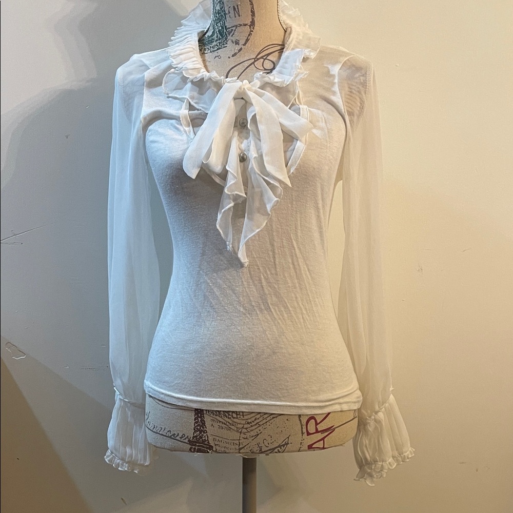 Chic White Ruffled Blouse
